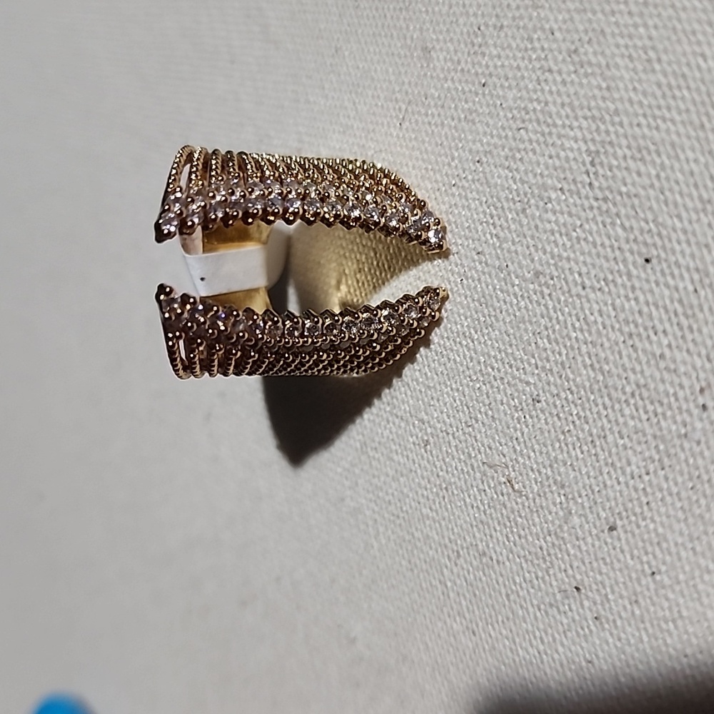 Adjustable ring